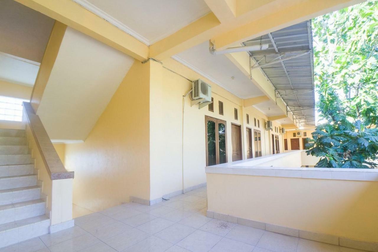 Reddoorz Near Nusa Cendana University Купанг Екстериор снимка