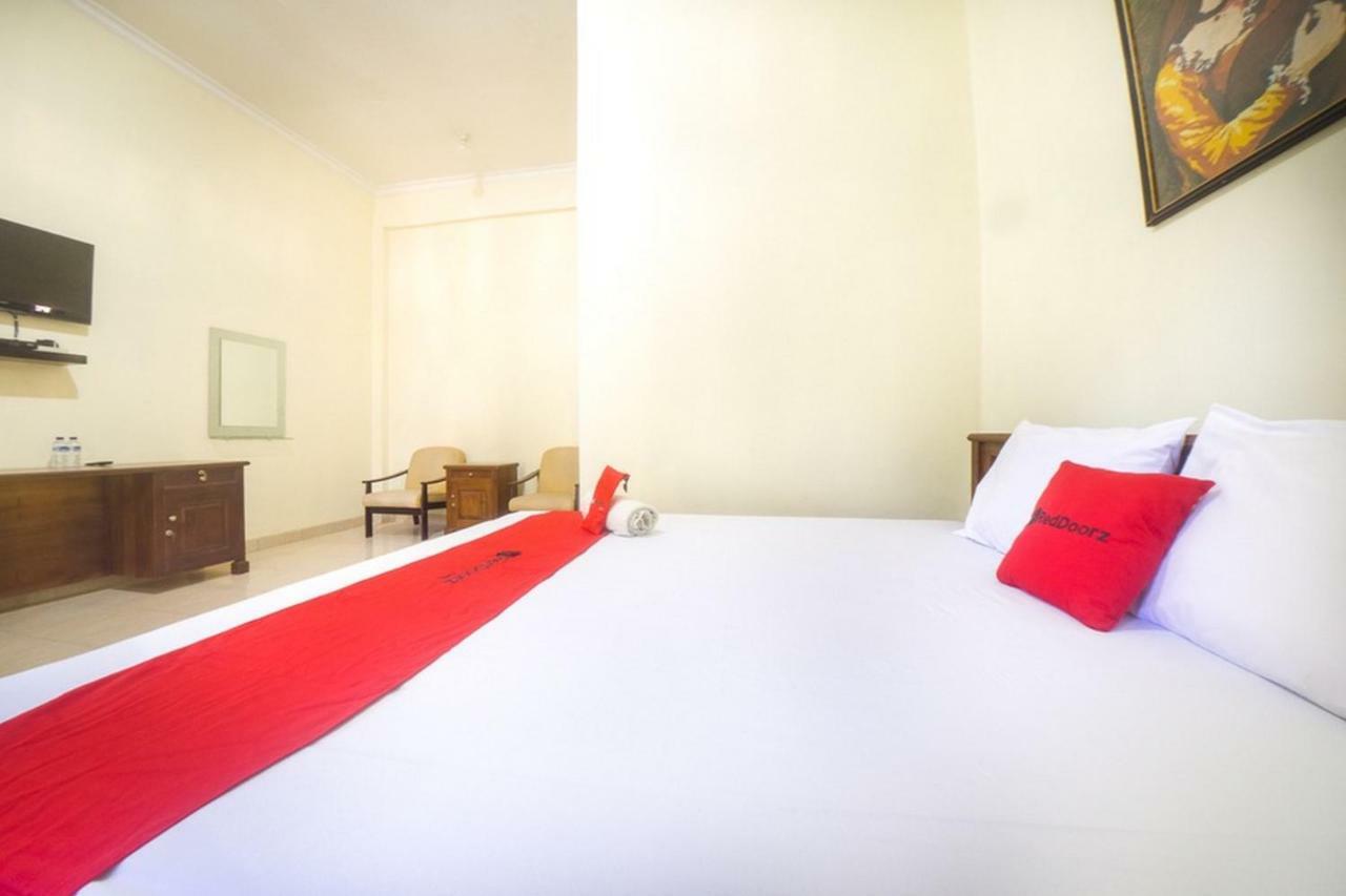 Reddoorz Near Nusa Cendana University Купанг Екстериор снимка